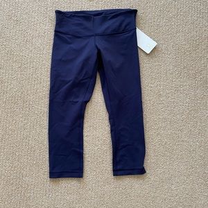 Lululemon winder under crop iiI